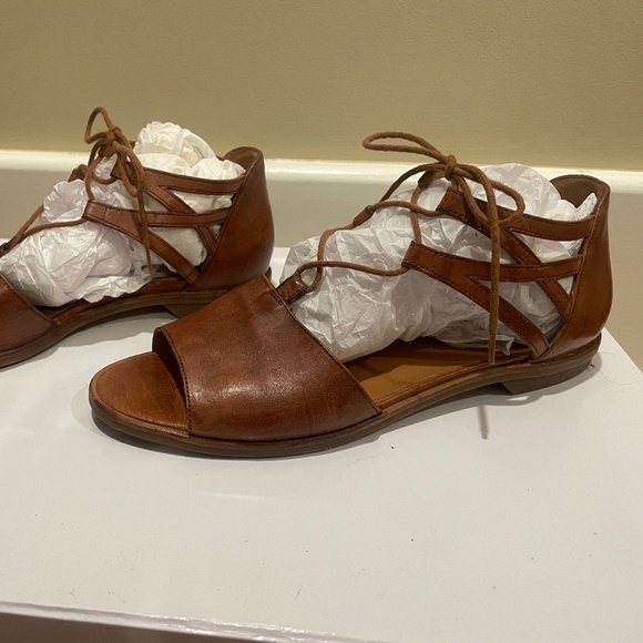 Paul Green Tan Sandals - Picture 5 of 16